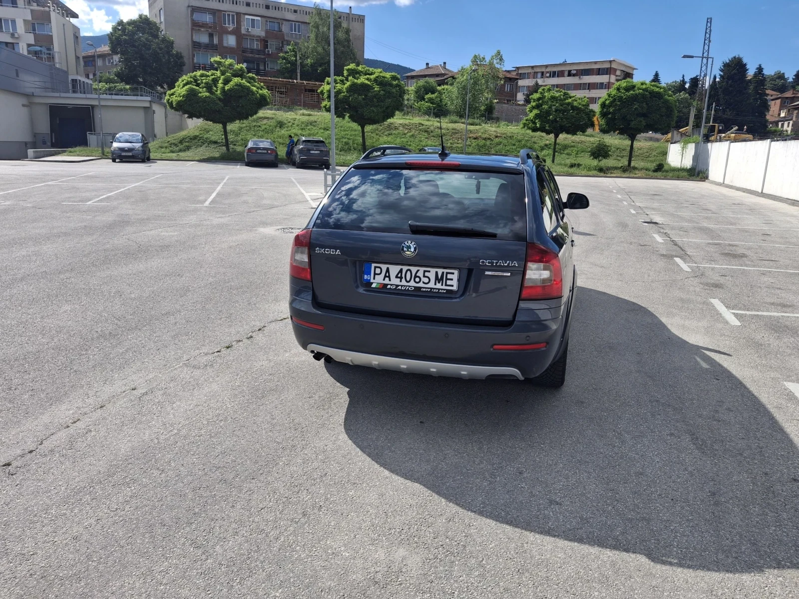 Skoda Octavia Oktavia skout, снимка 2 - Автомобили и джипове - 54729051