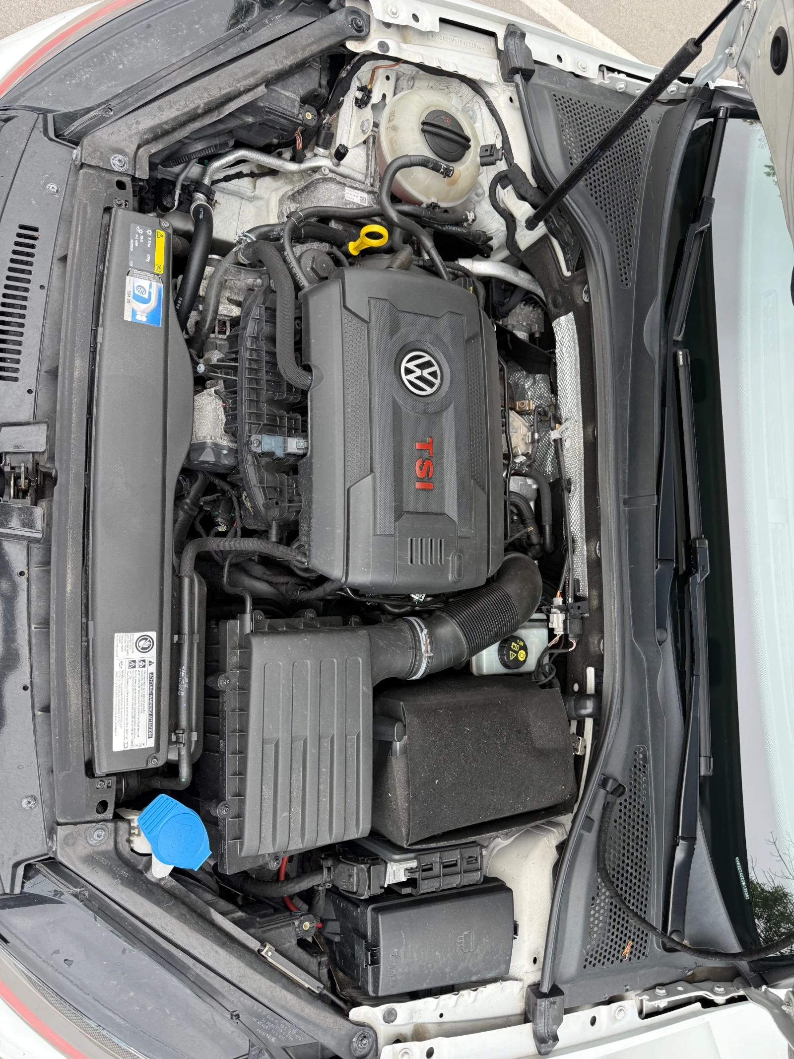 VW Golf GTI Performance , снимка 17 - Автомобили и джипове - 54750367