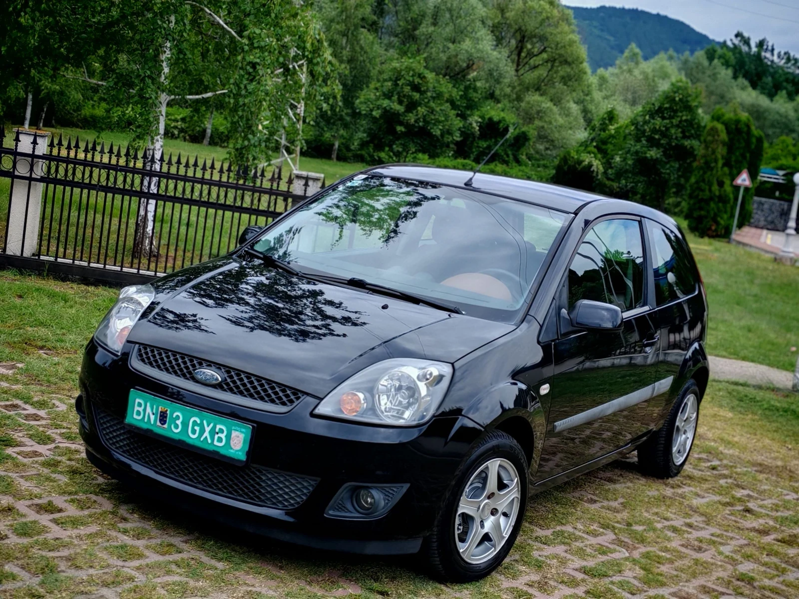 Ford Fiesta 1.3I(70)* FACELIFT* SPORT-EDITION* НОВ ВНОС* , снимка 2 - Автомобили и джипове - 55136814