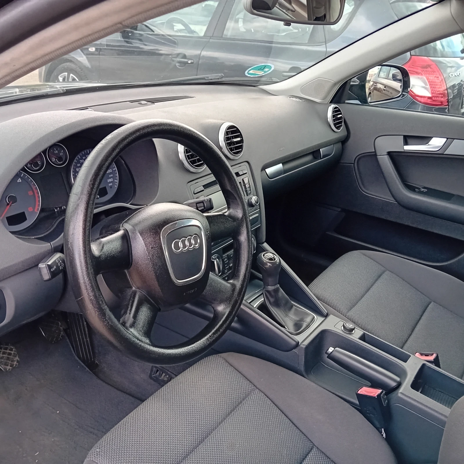 Audi A3 1.6 TDI 105k. , снимка 8 - Автомобили и джипове - 55277828