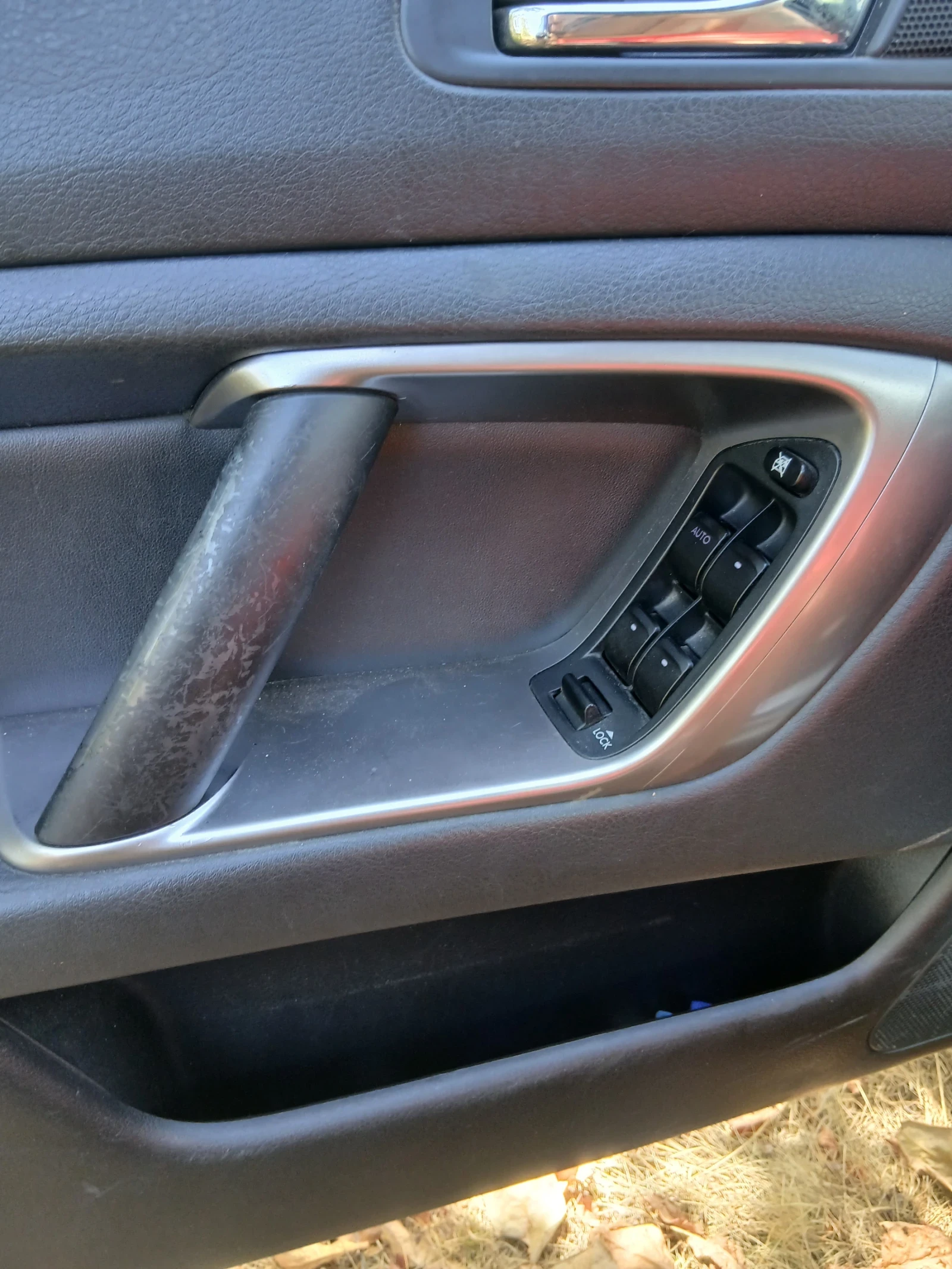 Subaru Legacy 2.5, снимка 8 - Автомобили и джипове - 55882133