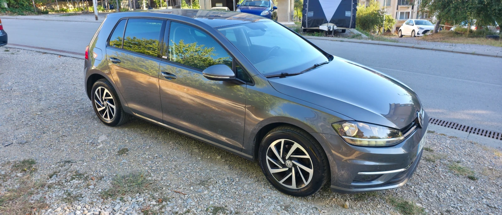 VW Golf Дигитал 2019г, снимка 5 - Автомобили и джипове - 55993315