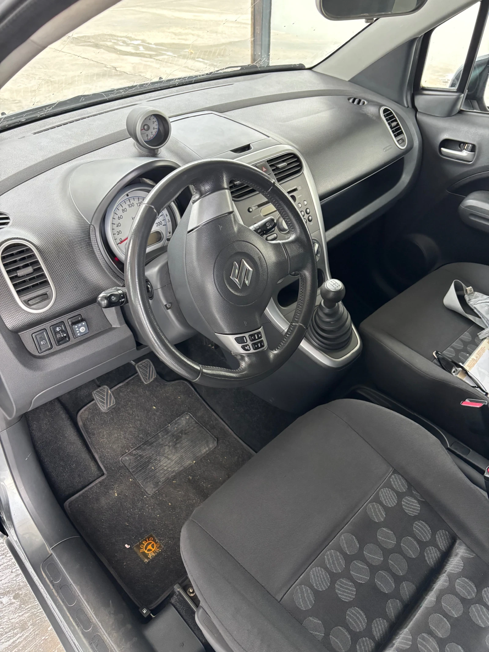 Suzuki Splash 1.0, снимка 6 - Автомобили и джипове - 56241589