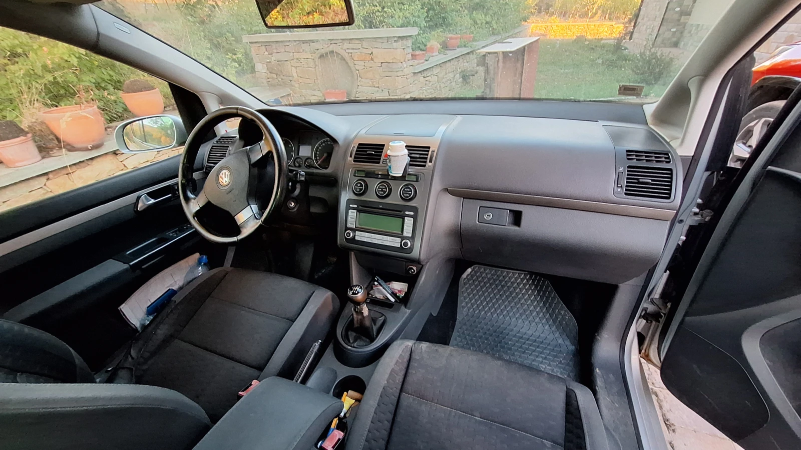 VW Touran, снимка 4 - Автомобили и джипове - 56437777