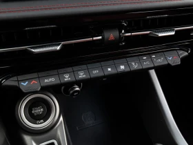 Dodge Journey HORNET* GT* HARMAN KARDON* ДИСТРОНИК* 360 КАМЕРИ, снимка 11
