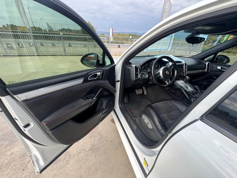 Porsche Cayenne GTS* 420HP* TOP* FULL, снимка 8 - Автомобили и джипове - 52579683