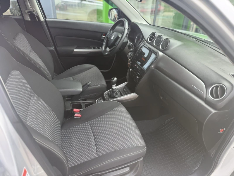 Suzuki Vitara 4x4, снимка 15 - Автомобили и джипове - 52621916