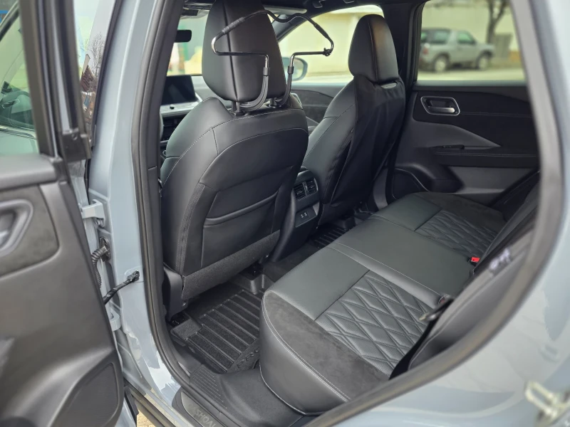 Nissan Qashqai 1.3 DIG-T HO 7 CVT TEKNA PLUS , снимка 9 - Автомобили и джипове - 53437506