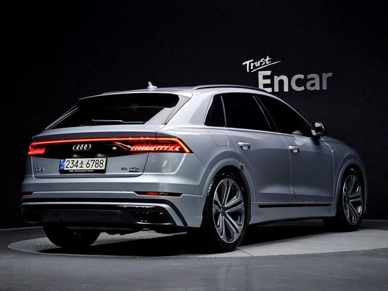 Audi Q8 3.0 DCB Automatic, снимка 2 - Автомобили и джипове - 55800675