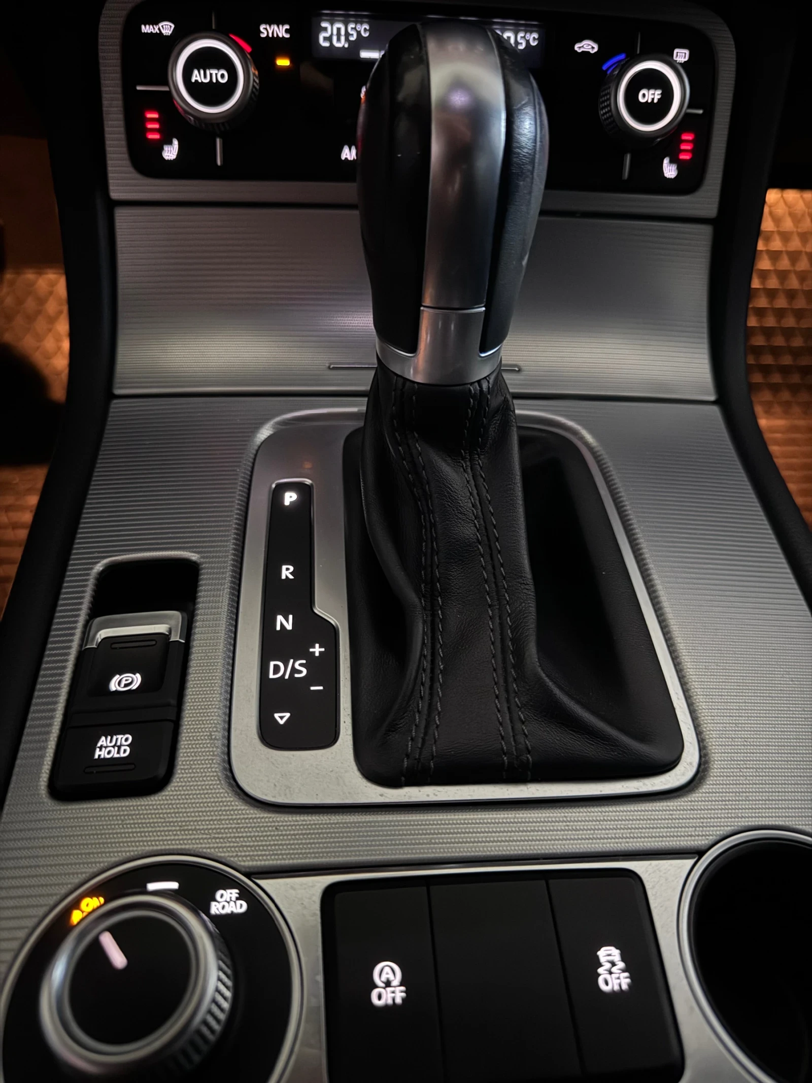 VW Touareg R-Line-3.0TDI-262ps-116. | Mobile.bg   13