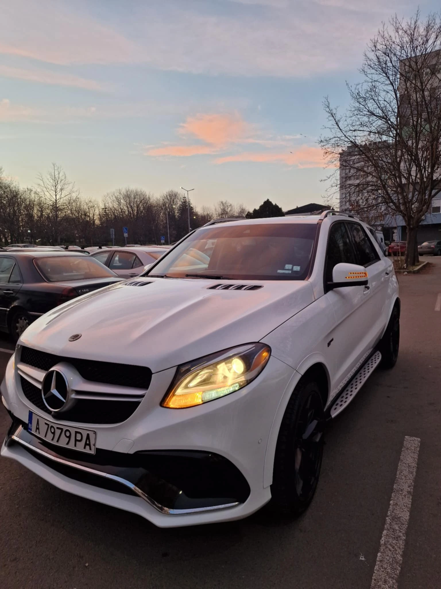 Mercedes-Benz GLE 350 AMG / BI TURBO / 4 MATIC - изображение 2
