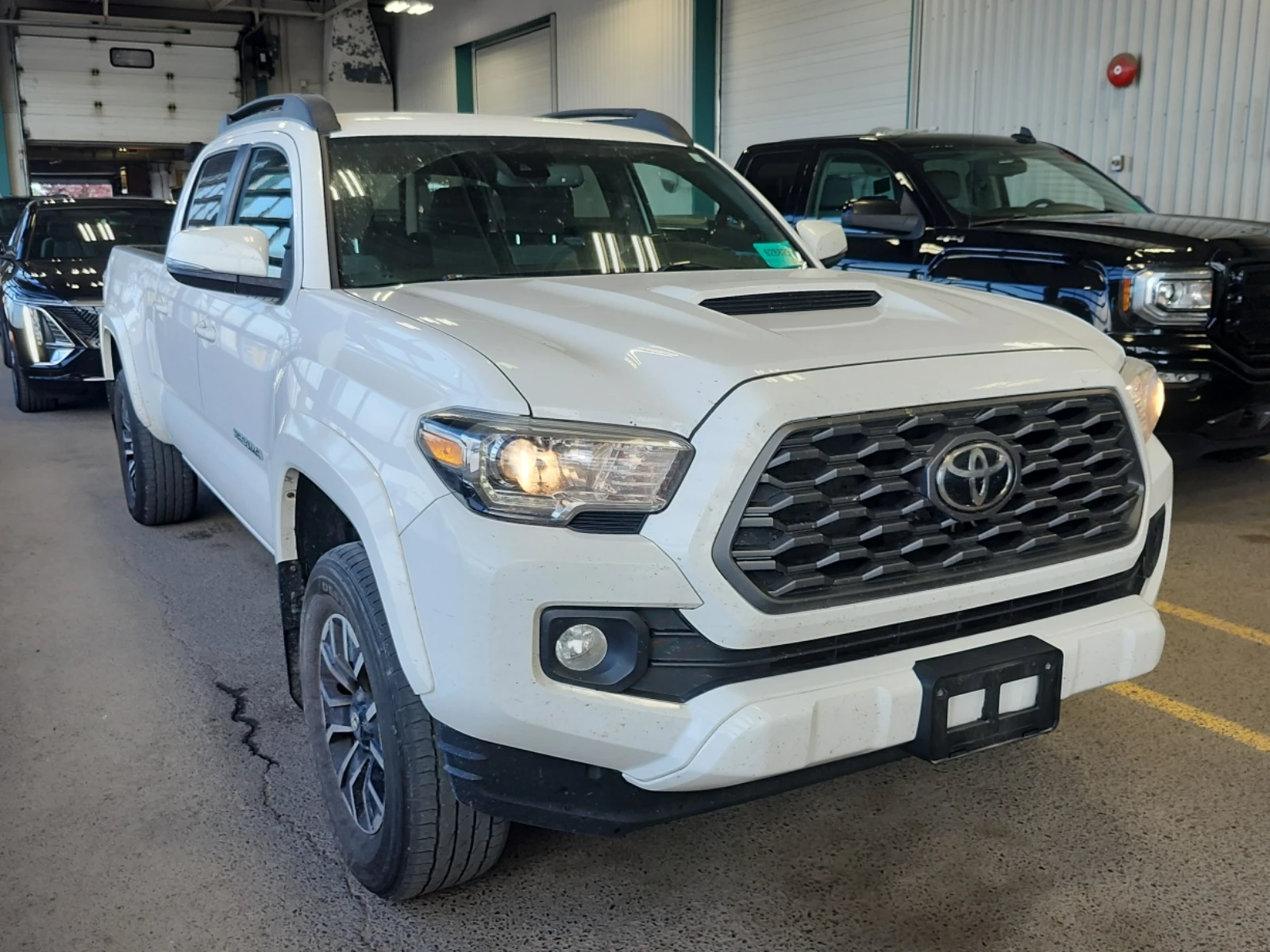 Toyota Tacoma * CREW CAB* * LONG BED* * АвтоКредит*  - изображение 2