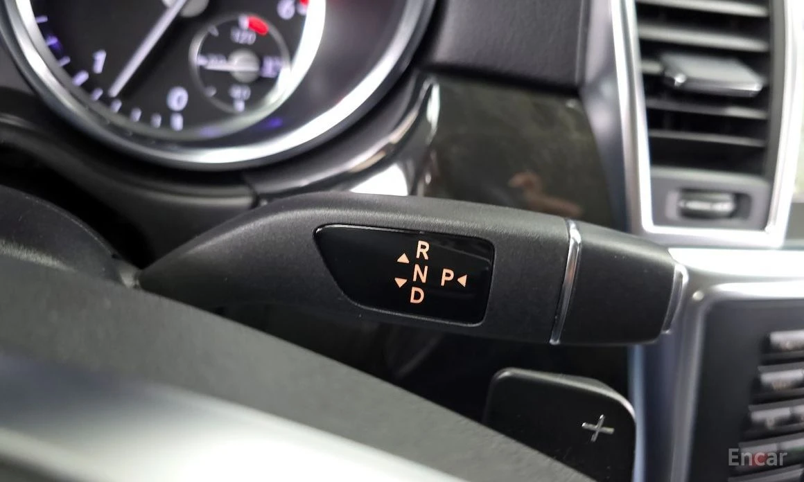 Mercedes-Benz ML 350, снимка 9 - Автомобили и джипове - 53732673