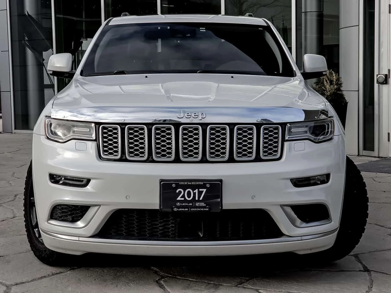 Jeep Grand cherokee Summit  CARFAX, снимка 4 - Автомобили и джипове - 53864614