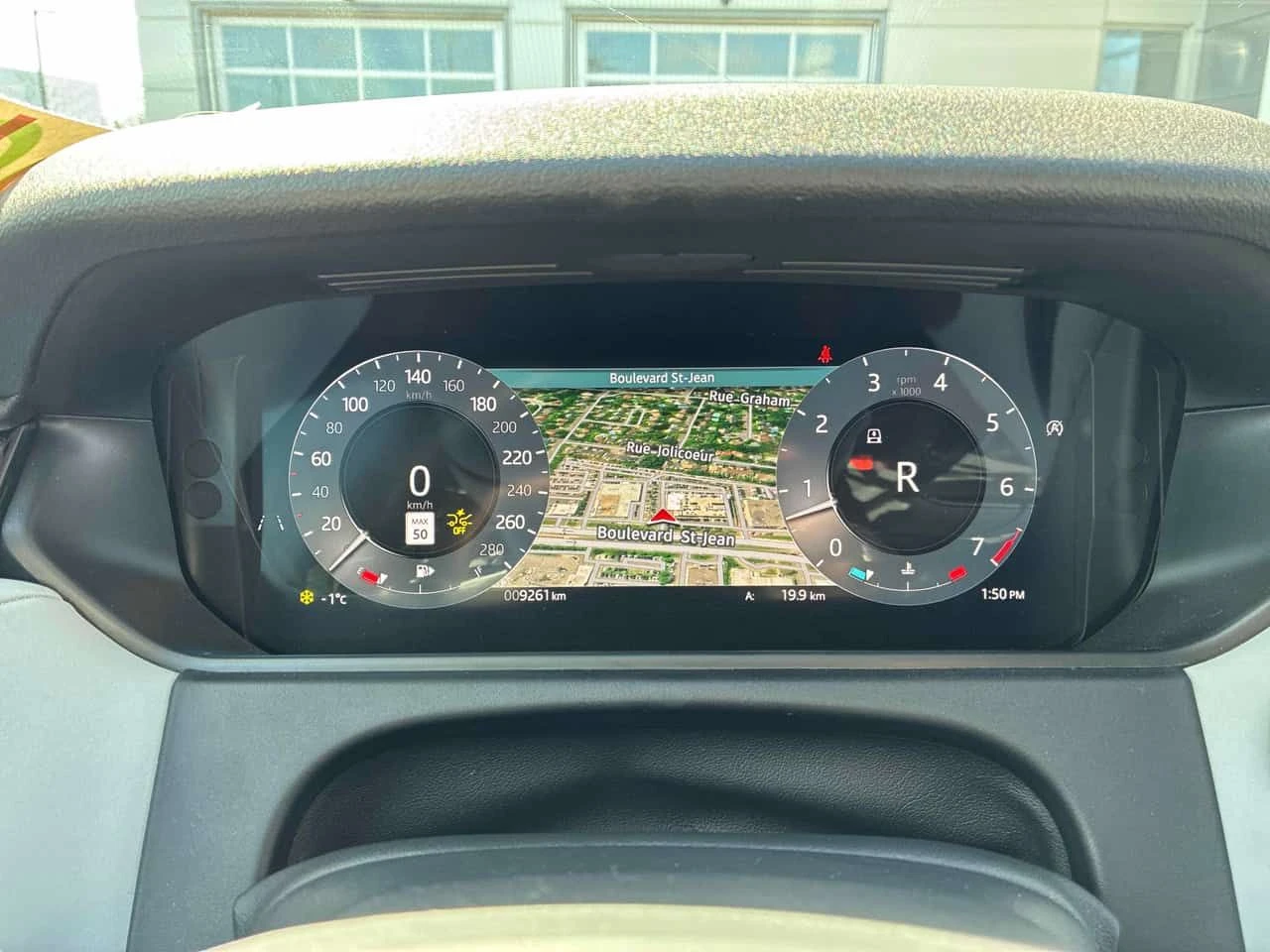 Land Rover Range Rover Velar * Dynamic SE * CARFAX * ШИБИДАХ * КАМЕРА * ПОДГРЕВ, снимка 8 - Автомобили и джипове - 53913749