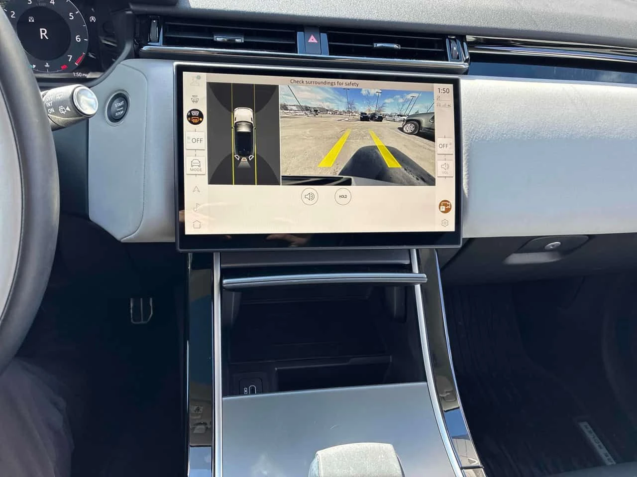 Land Rover Range Rover Velar * Dynamic SE * CARFAX * ШИБИДАХ * КАМЕРА * ПОДГРЕВ, снимка 9 - Автомобили и джипове - 53913749