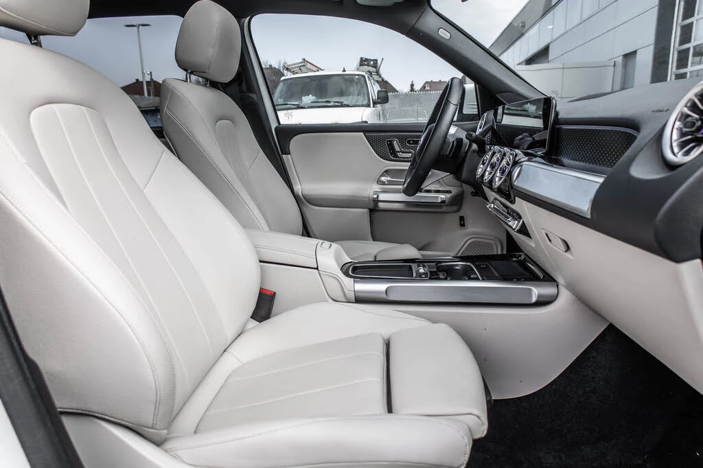 Mercedes-Benz GLB 250* 4MATIC* АвтоКредит* (ЦЕНА ДО БГ), снимка 15 - Автомобили и джипове - 53965420