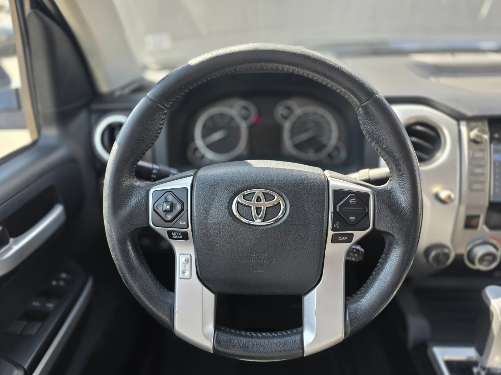 Toyota Tundra 5.7L DOUBLE CAB AWD ГАЗОВА УРЕДБА, снимка 11 - Автомобили и джипове - 53986942
