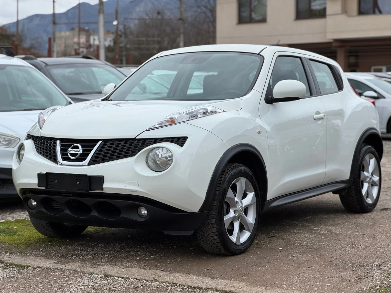 Nissan Juke 1.5DCI * KLIMATRONIK, снимка 2 - Автомобили и джипове - 54028394