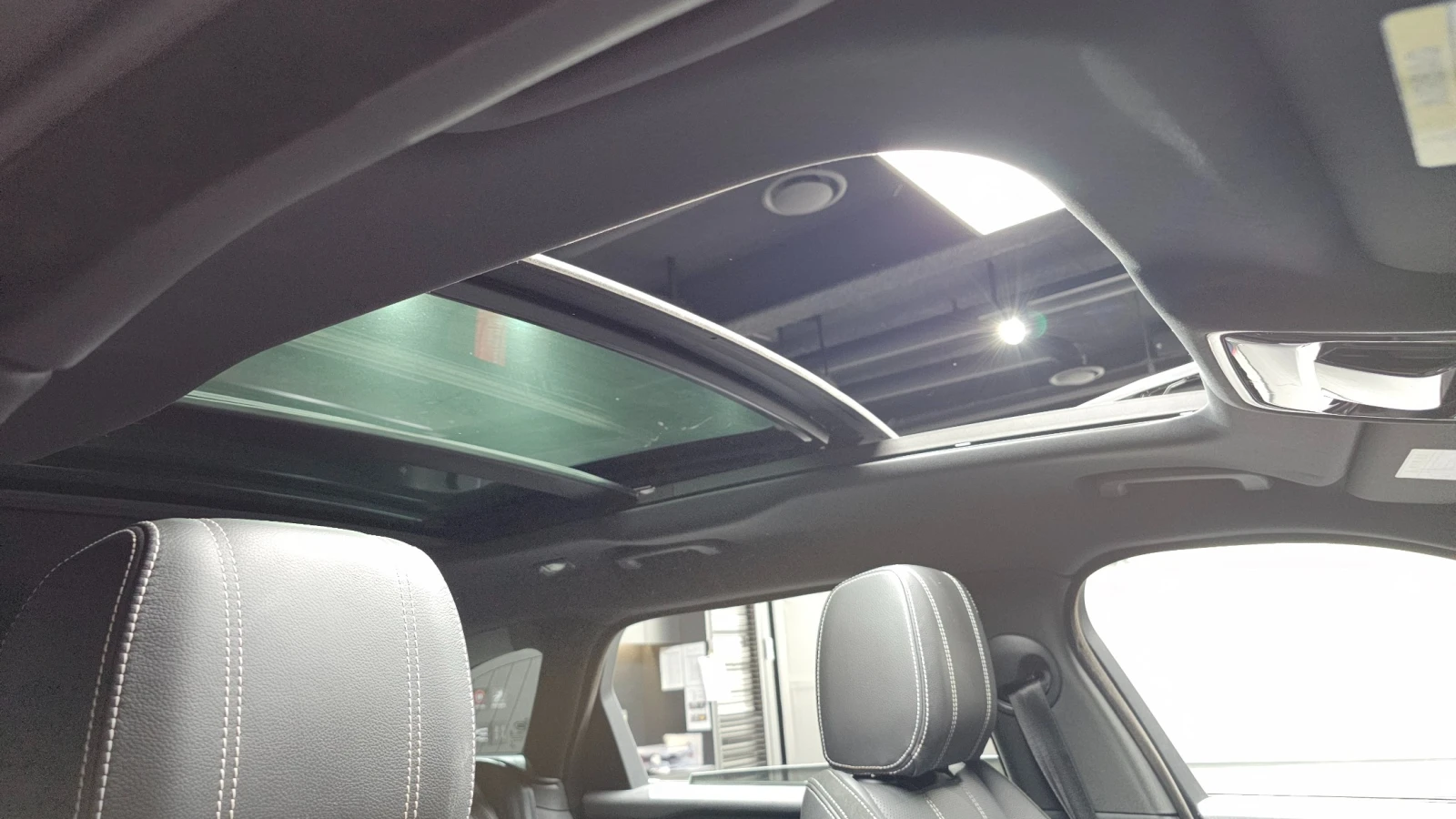Land Rover Range Rover Velar D240 R-Dynamic SE, снимка 16 - Автомобили и джипове - 55368844