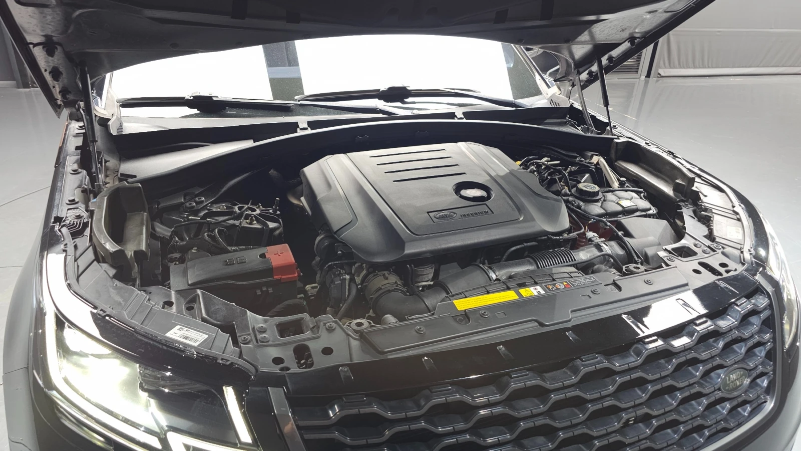 Land Rover Range Rover Velar D240 R-Dynamic SE, снимка 6 - Автомобили и джипове - 55368844
