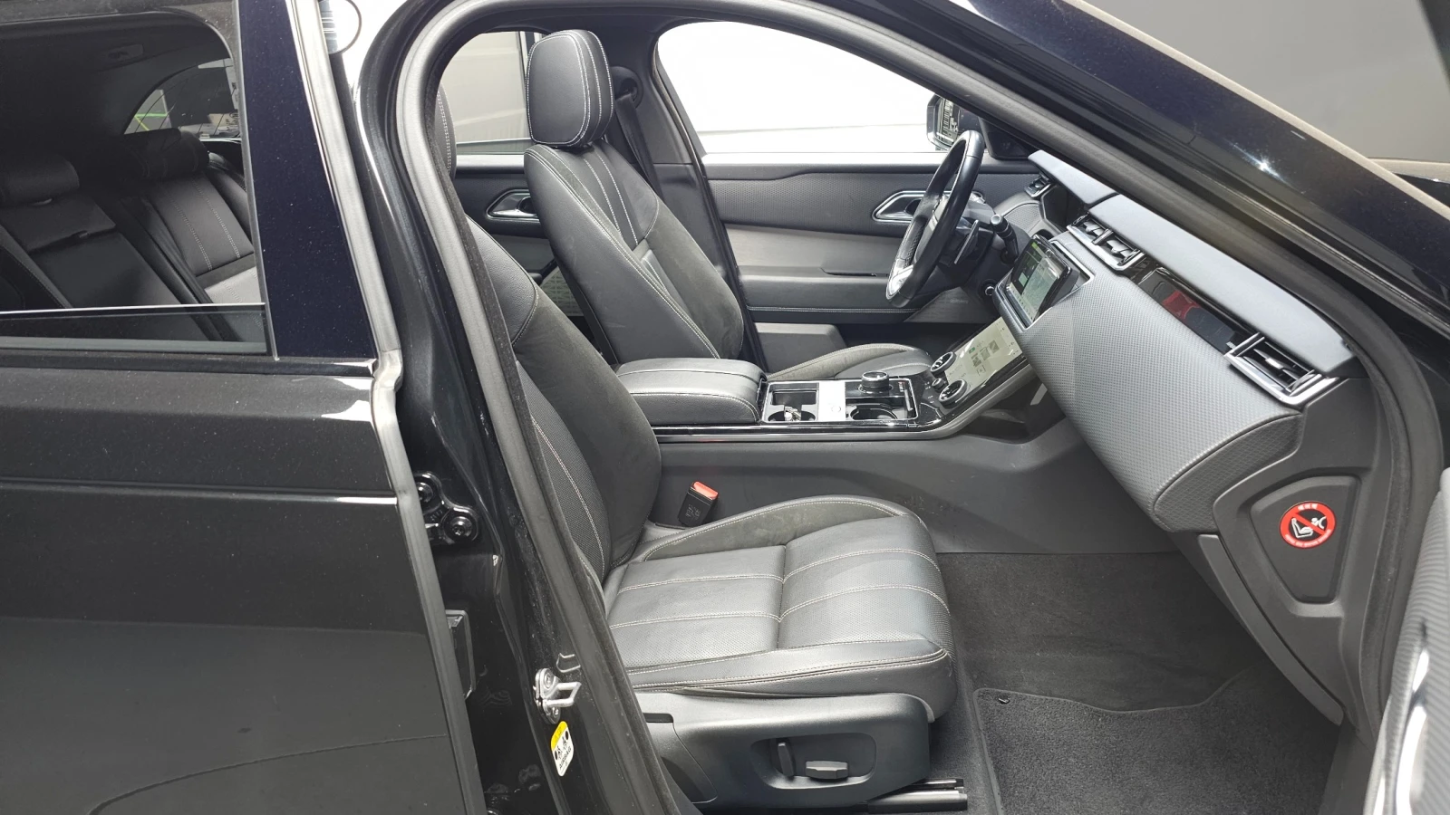 Land Rover Range Rover Velar D240 R-Dynamic SE, снимка 10 - Автомобили и джипове - 55368844