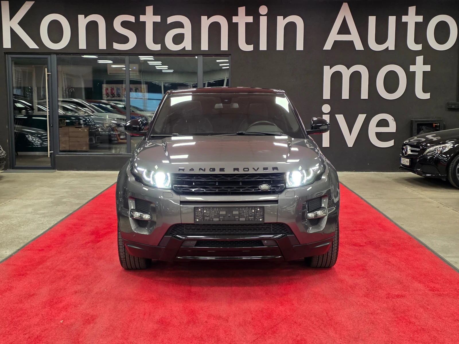 Land Rover Range Rover Evoque 2.0 Si4 | 241 hp | Всички екстри, снимка 2 - Автомобили и джипове - 55429751