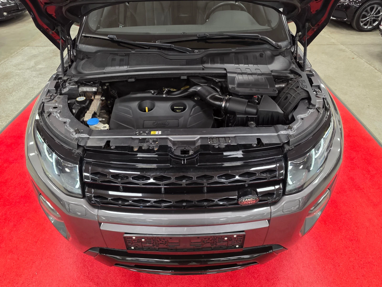 Land Rover Range Rover Evoque 2.0 Si4 | 241 hp | Всички екстри, снимка 15 - Автомобили и джипове - 55429751