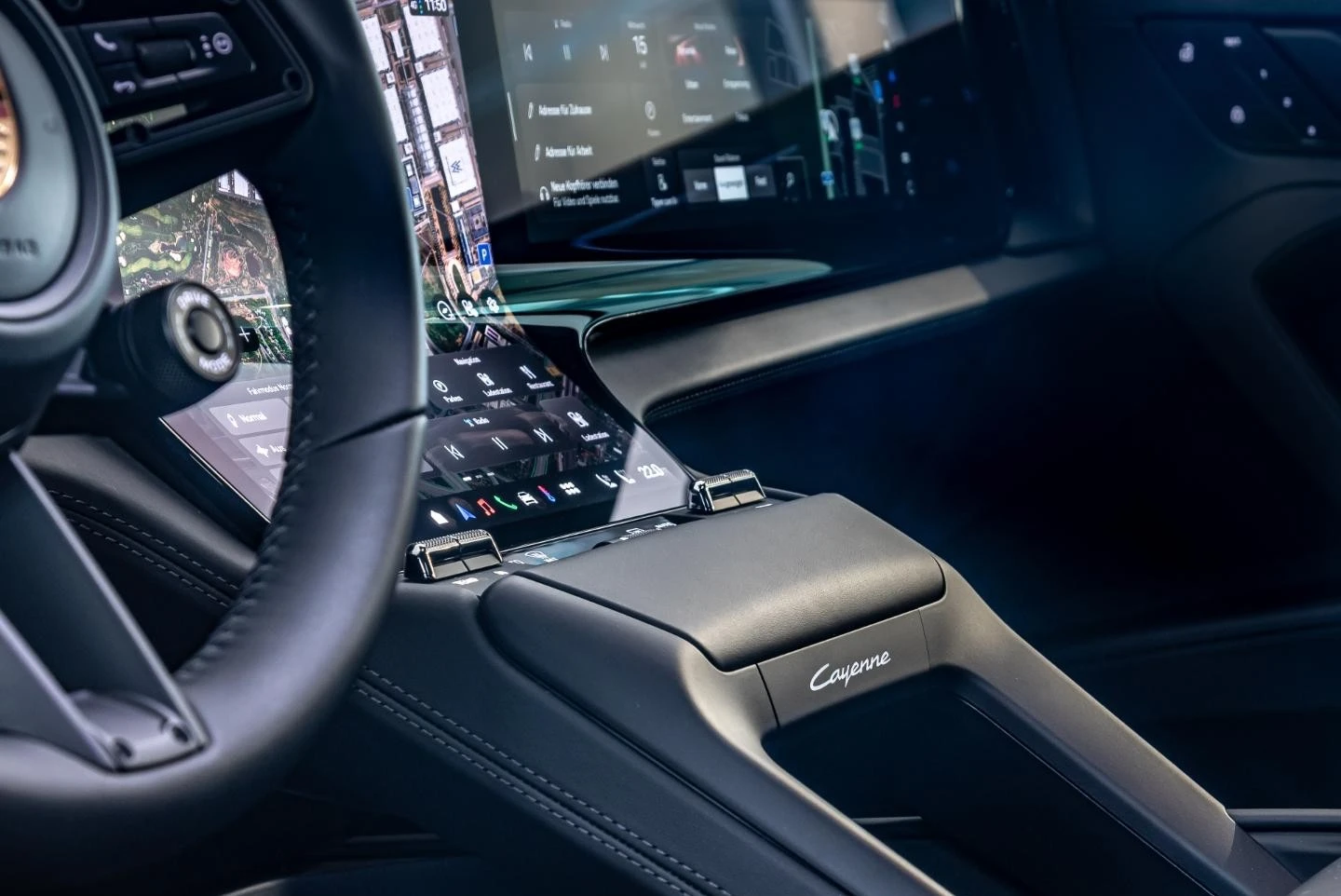 Porsche Cayenne S / COUPE / DISPLAY / BOSE / 360 / HUD / PANO /, снимка 14 - Автомобили и джипове - 55628959