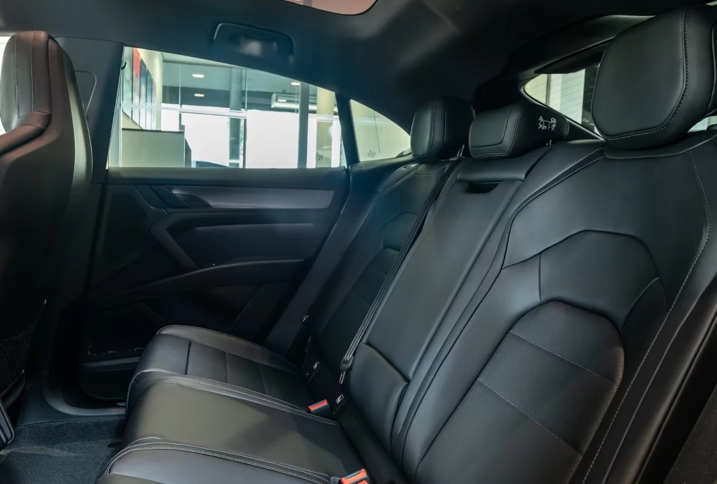 Porsche Cayenne S / COUPE / DISPLAY / BOSE / 360 / HUD / PANO /, снимка 15 - Автомобили и джипове - 55628959