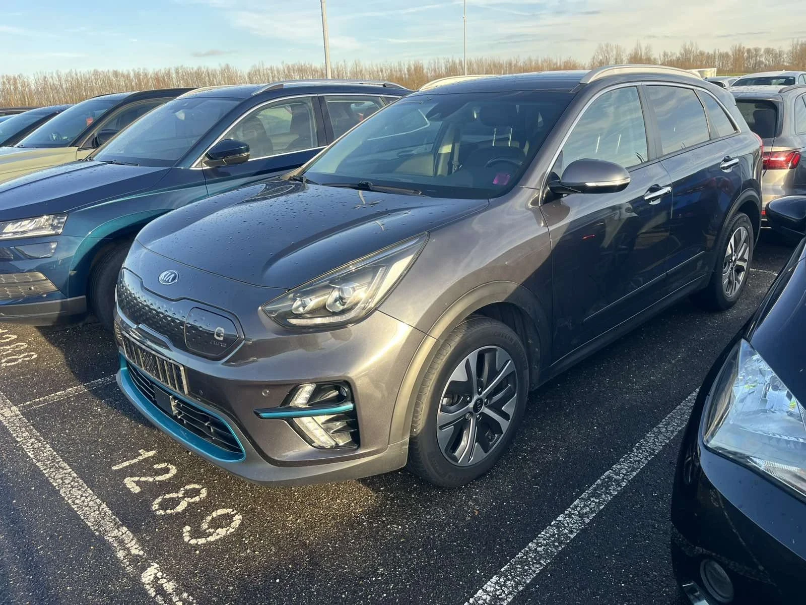 Kia Niro Executive, снимка 2 - Автомобили и джипове - 56411993