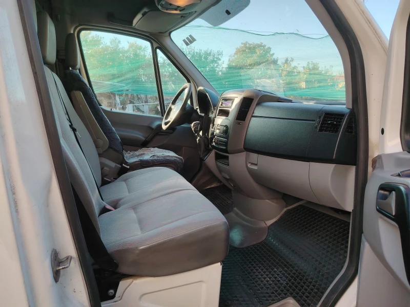 VW Crafter 2.5 TDI, снимка 6 - Бусове и автобуси - 47666142