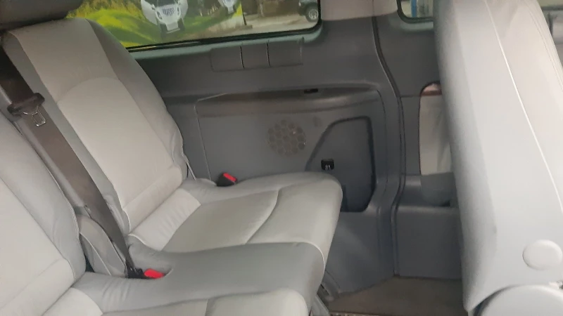 Mercedes-Benz Viano 2.2, снимка 8 - Бусове и автобуси - 48261314