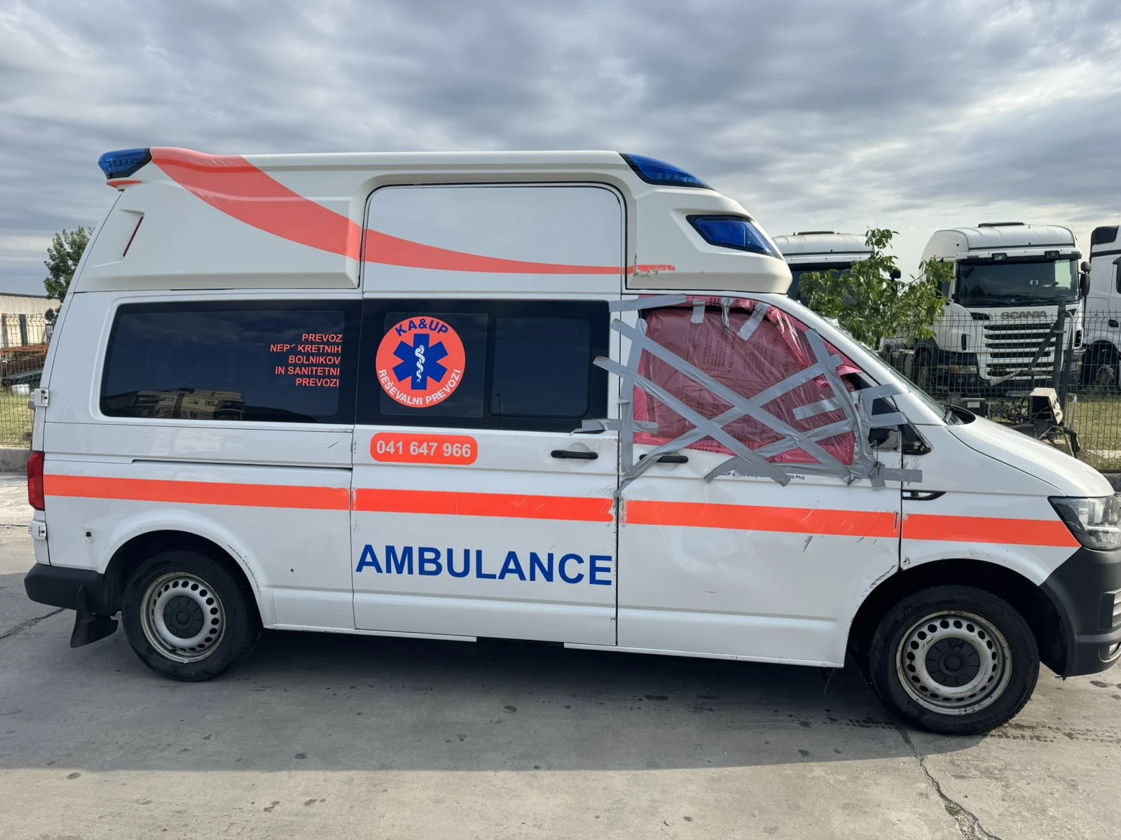 VW Transporter 2.0D ЛИНЕЙКА АВТОМАТИК, снимка 9 - Бусове и автобуси - 55185941