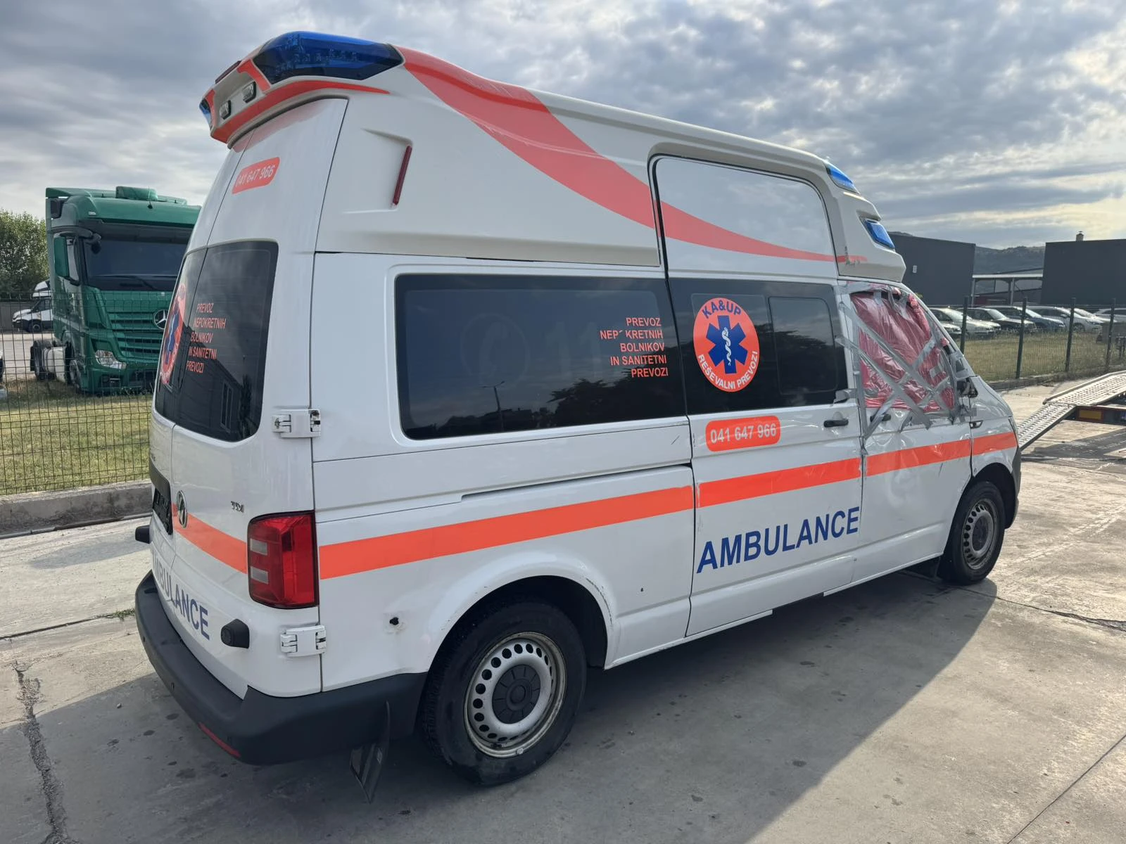 VW Transporter 2.0D ЛИНЕЙКА АВТОМАТИК, снимка 7 - Бусове и автобуси - 55185941