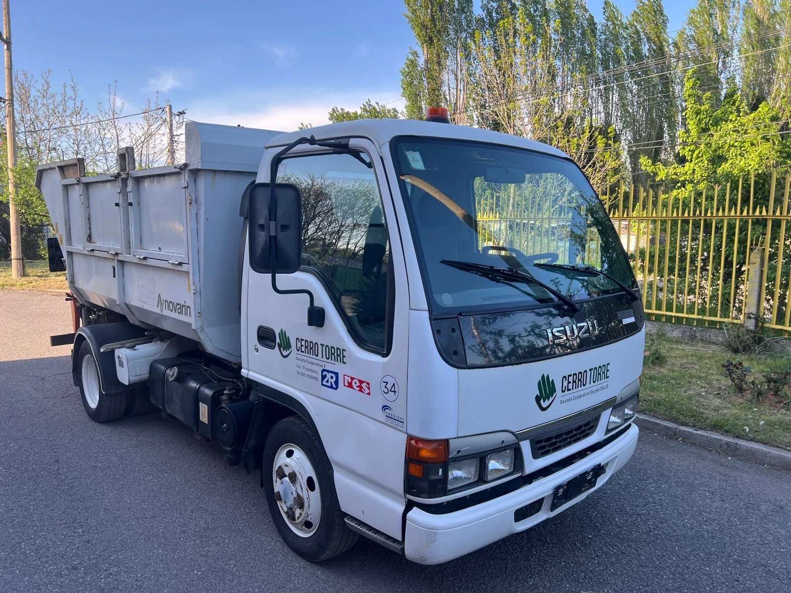 Isuzu HKP 3D, NKR, самосвал сметосъбирач - изображение 2