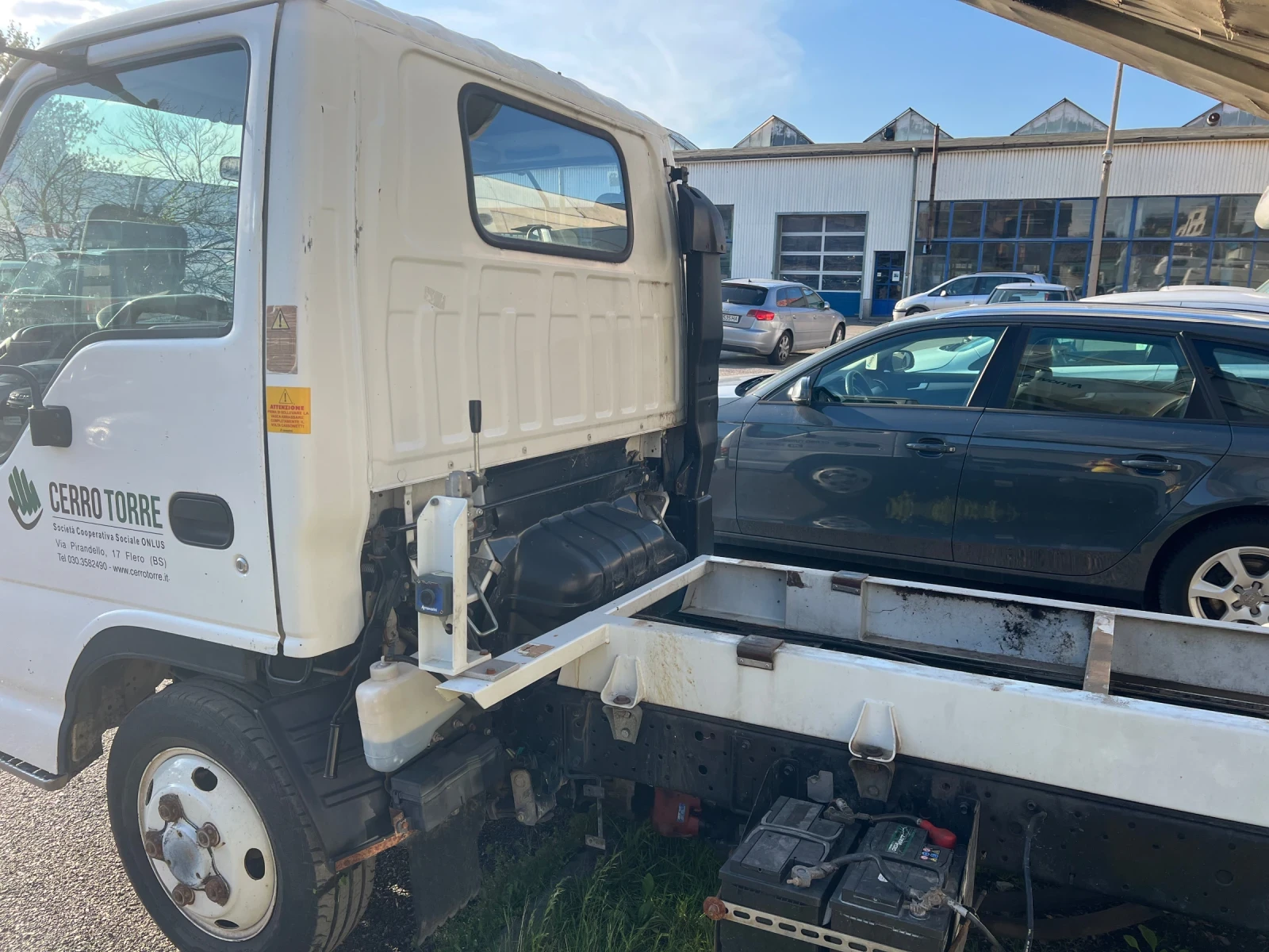 Isuzu HKP 3D, NKR, самосвал сметосъбирач - изображение 9