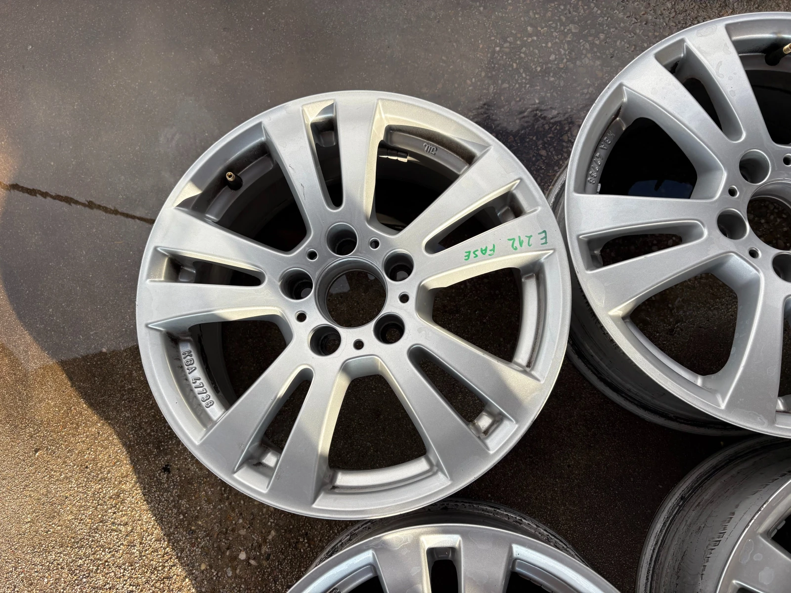 Джанти за Mercedes-Benz, снимка 3 - Гуми и джанти - 56205583