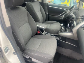 Toyota Corolla verso 2.0 D Sol, снимка 10