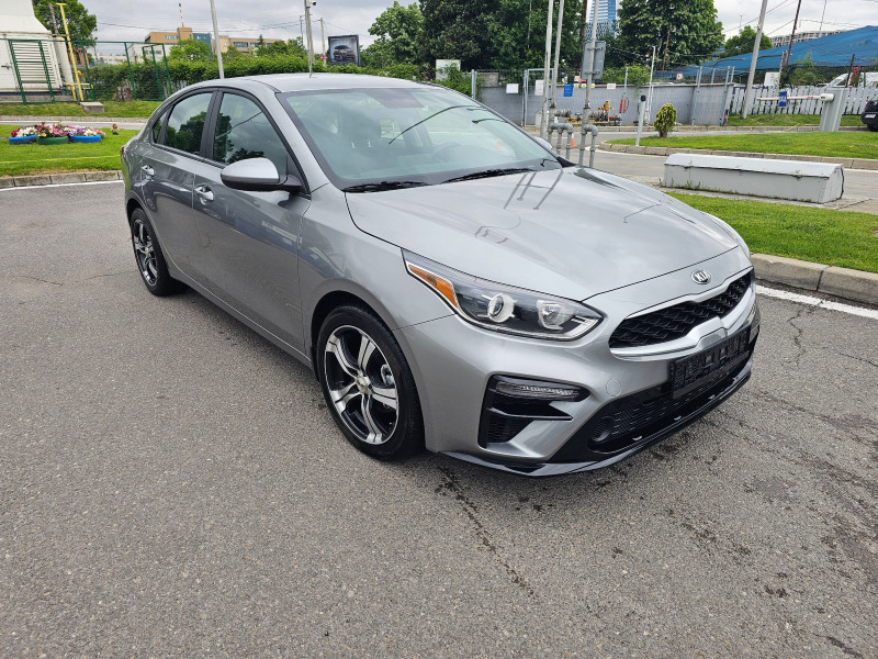 Kia Forte 1.8i, снимка 7 - Автомобили и джипове - 46140855