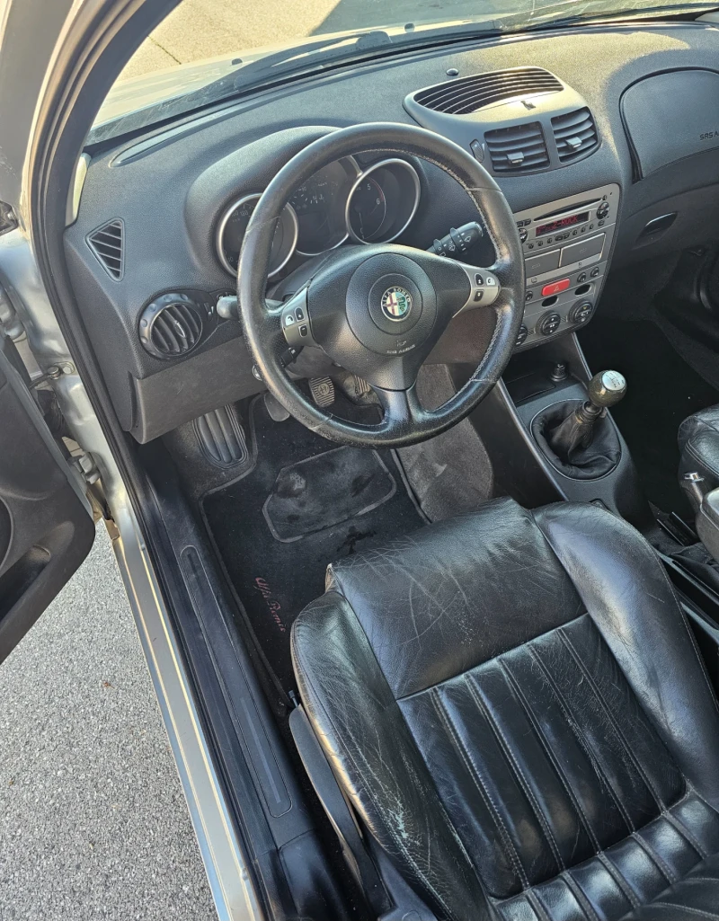 Alfa Romeo 147 1.9 JTD, снимка 12 - Автомобили и джипове - 47261514