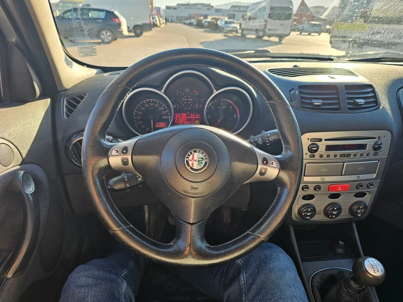 Alfa Romeo 147 1.9 JTD, снимка 11 - Автомобили и джипове - 47261514