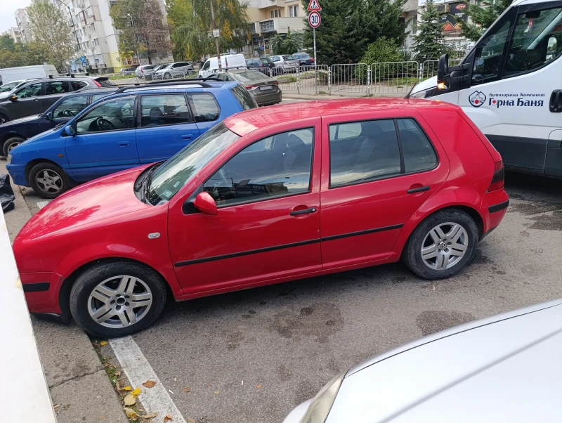 VW Golf 1.9 TDI, снимка 2 - Автомобили и джипове - 47543047