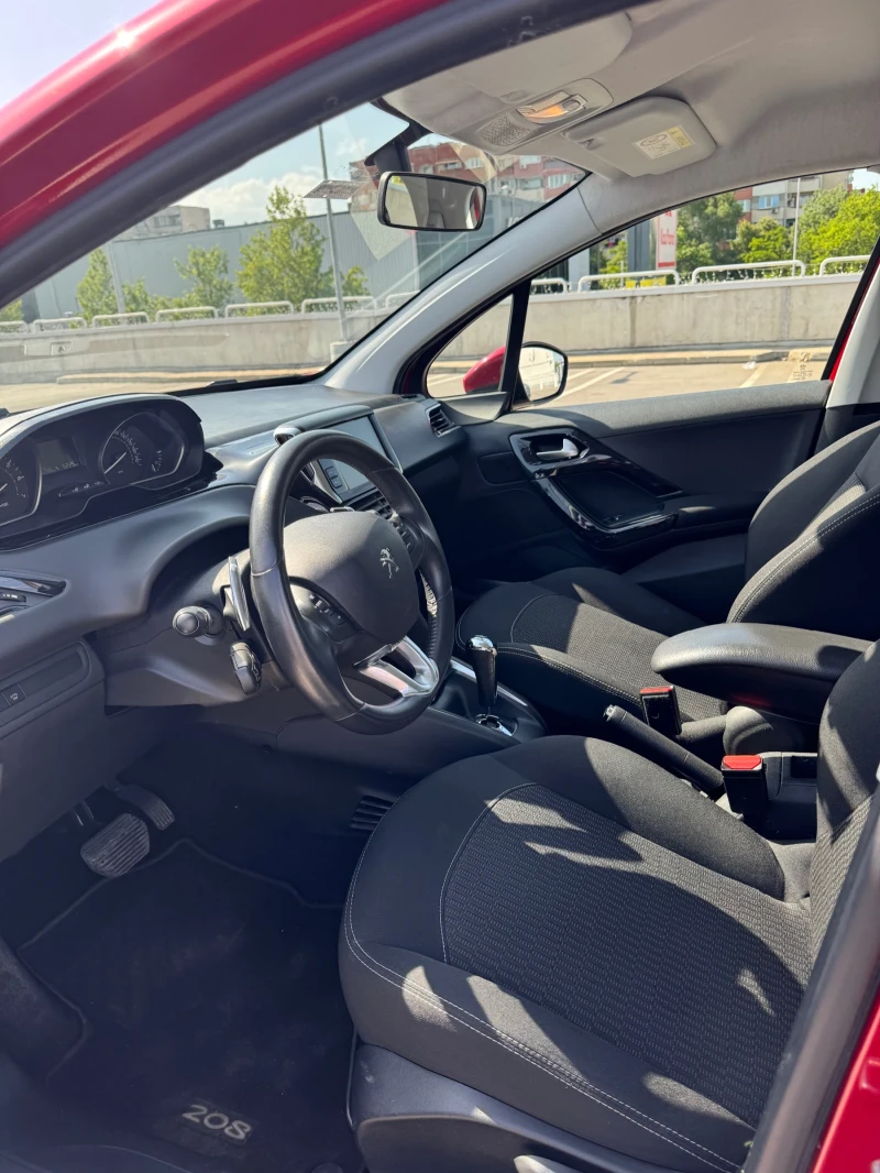 Peugeot 208 1.2 , снимка 8 - Автомобили и джипове - 47917484