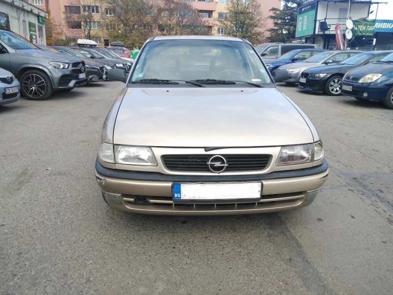 Opel Astra, снимка 6 - Автомобили и джипове - 47976184