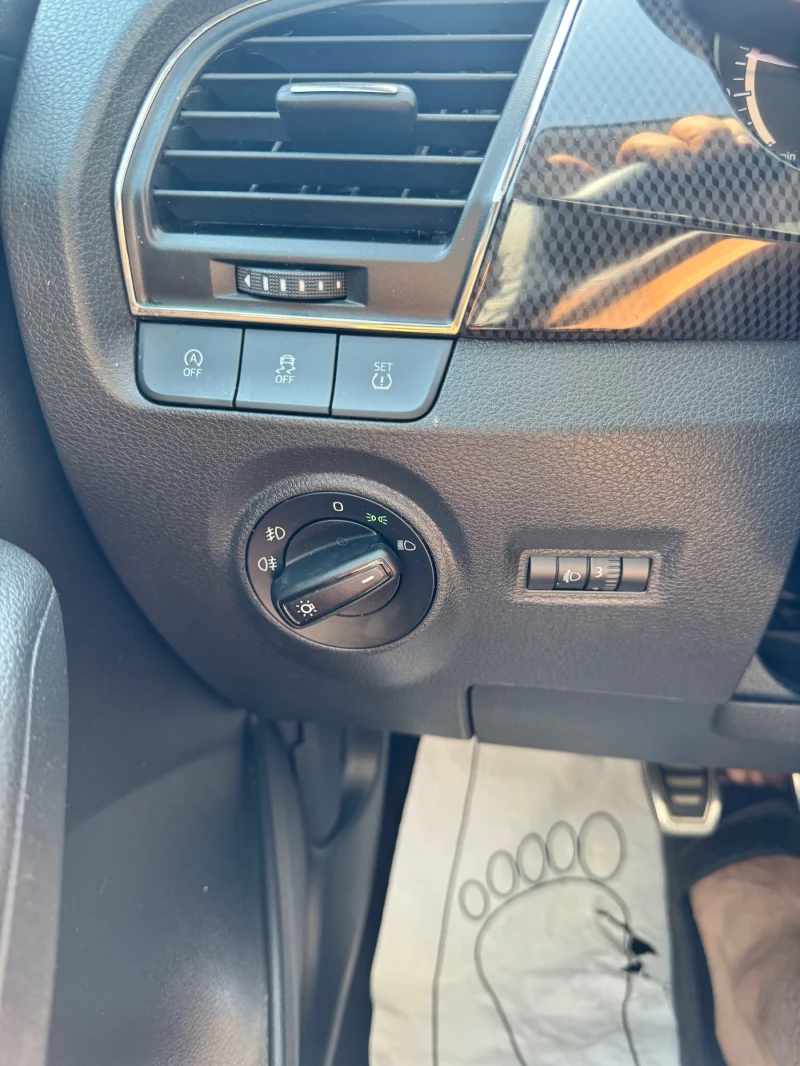 Skoda Fabia Monte Carlo, снимка 12 - Автомобили и джипове - 48220542