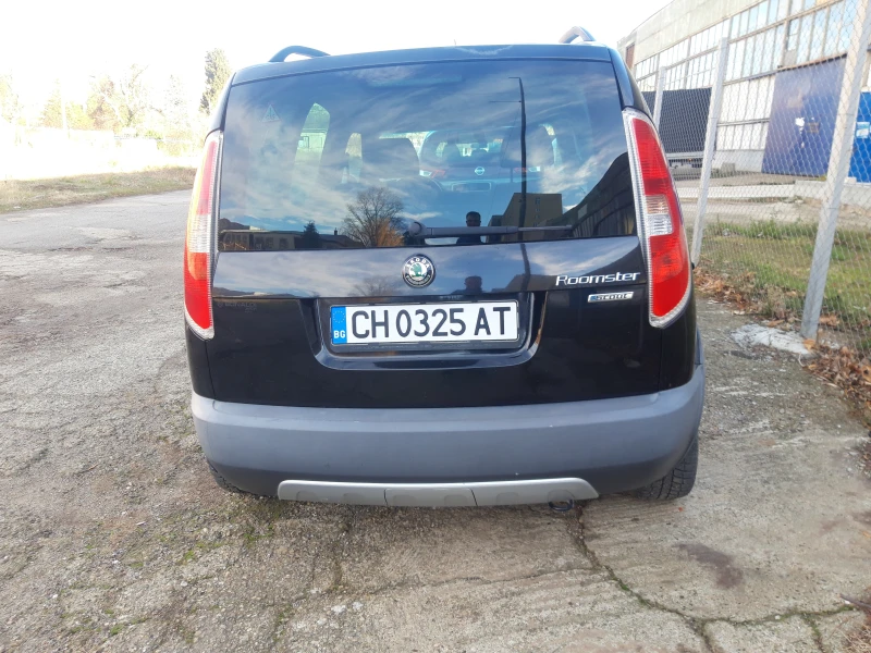 Skoda Roomster Scout, снимка 5 - Автомобили и джипове - 48408721