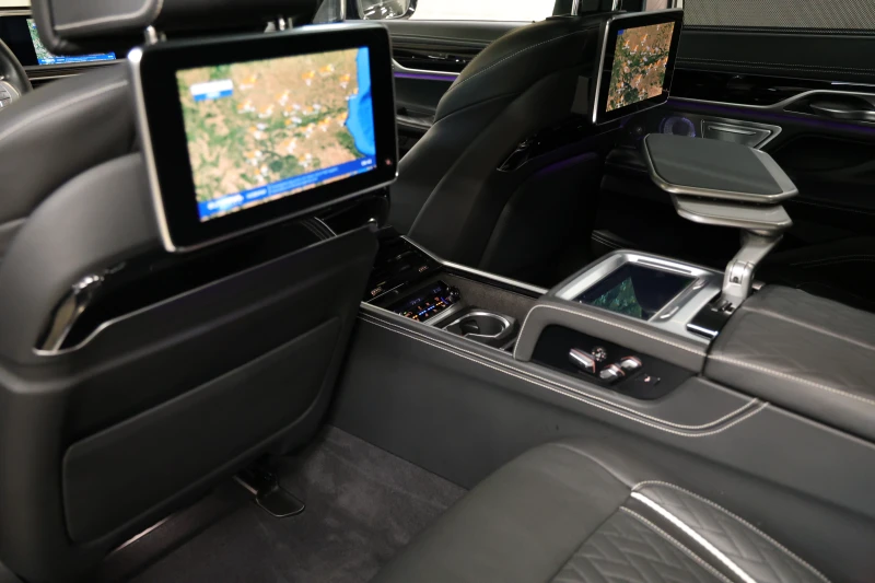 BMW 750 i Long xDrive M-Paket 3xTV Exclusive-Individual, снимка 13 - Автомобили и джипове - 51215644