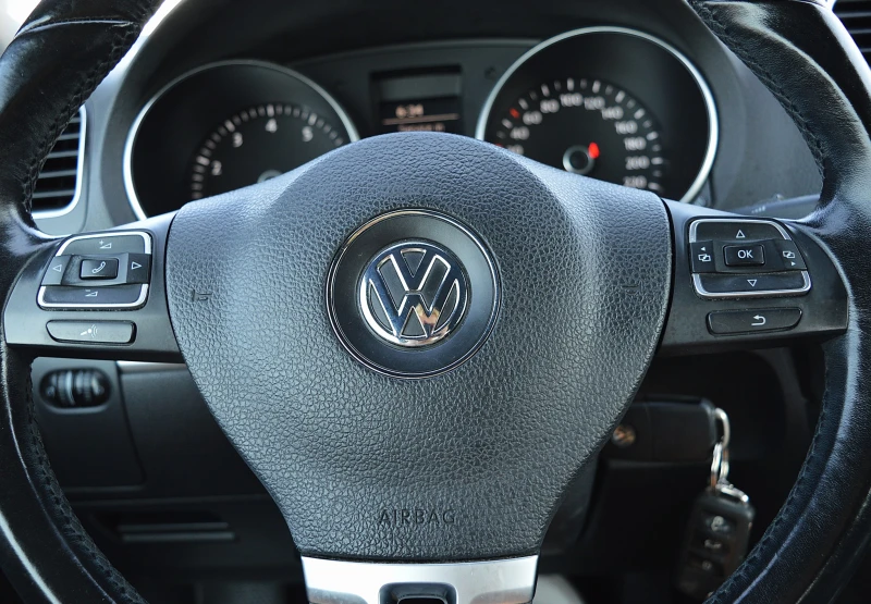 VW Golf Кабрио Клима, снимка 14 - Автомобили и джипове - 51451087