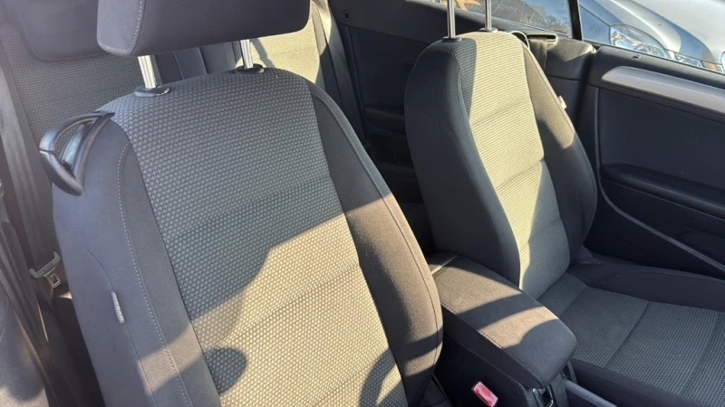 VW Golf Кабрио Клима, снимка 9 - Автомобили и джипове - 51451087